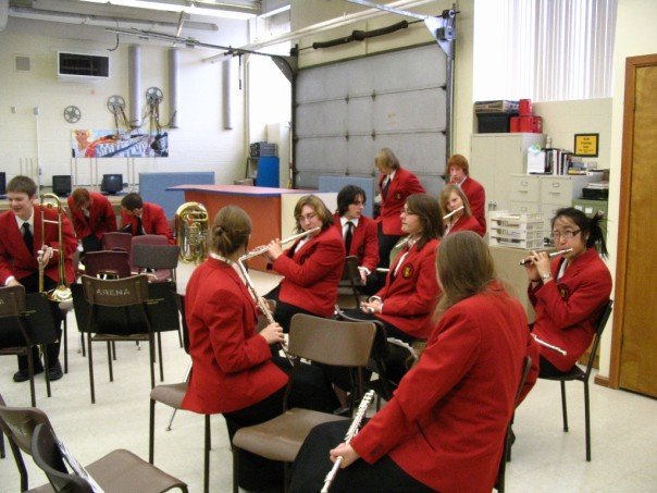 200650_1002769163157_1469_n