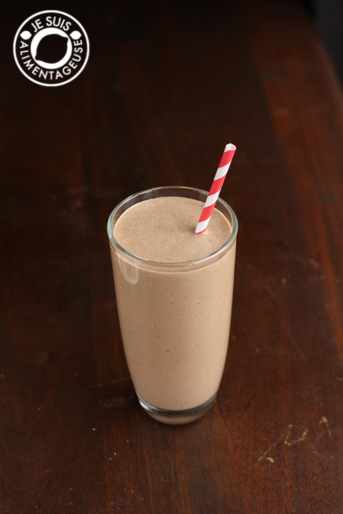 #Vegan #Chocolate #Smoothie from alimentageuse.com