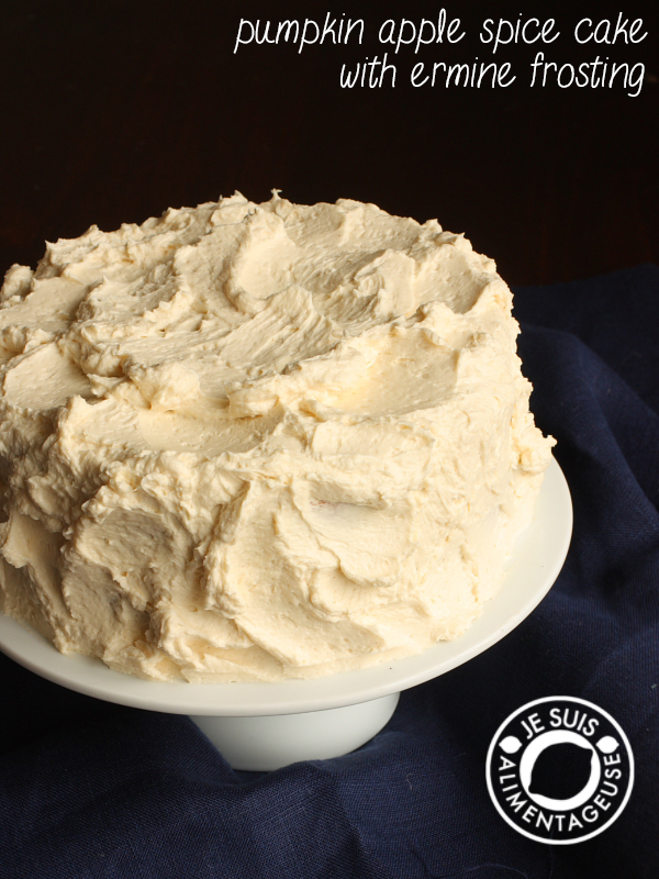 Pumpkin Apple Spice Cake with Ermine Frosting | alimentageuse.com | #pumpkin #spice #fall #vegan