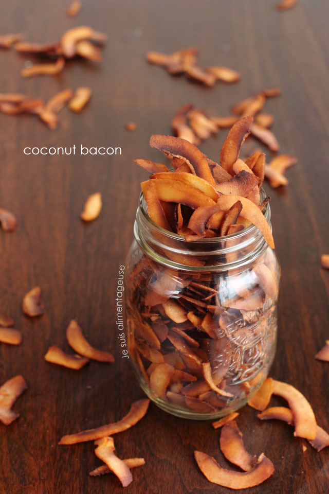 Coconut bacon, because you sometimes crave something smoky, salty and crunchy. | Je suis alimentageuse | #vegan #glutenfree #coconut #DIY