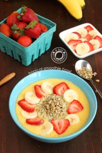 Tropical Smoothie Bowl | Je suis alimentageuse | #vegan #breakfast #smoothie