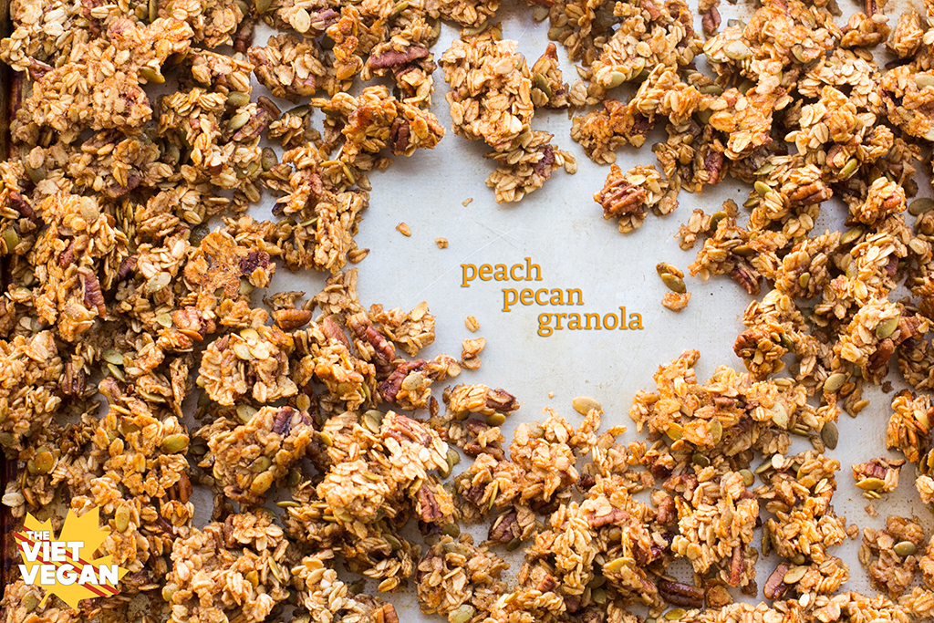Peach Peach Granola | The Viet Vegan | Clumps of irresistibly crunchy, peachy, granola.