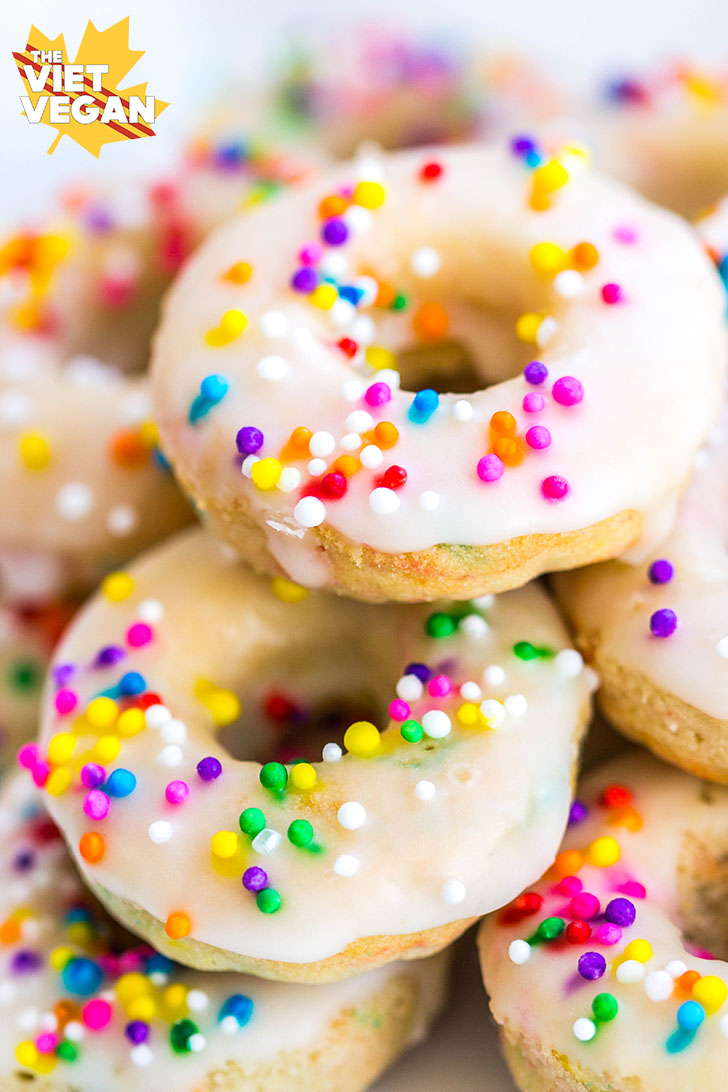 funfetti-donuts-vegan-bake-off-9201