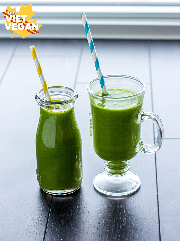 Easy, Creamy, Green Smoothie | The Viet Vegan | Superstart your day with greens and plant-based goodness!