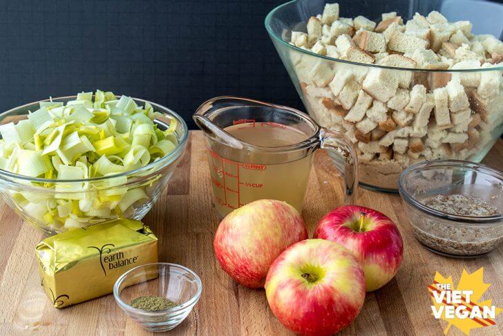 Vegan Stuffing with Leek and Apple | The Viet Vegan